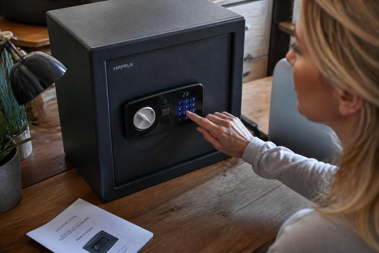 découvrez les précautions essentielles pour garantir la sécurité et le bon fonctionnement de votre coffre-fort à serrure électronique.